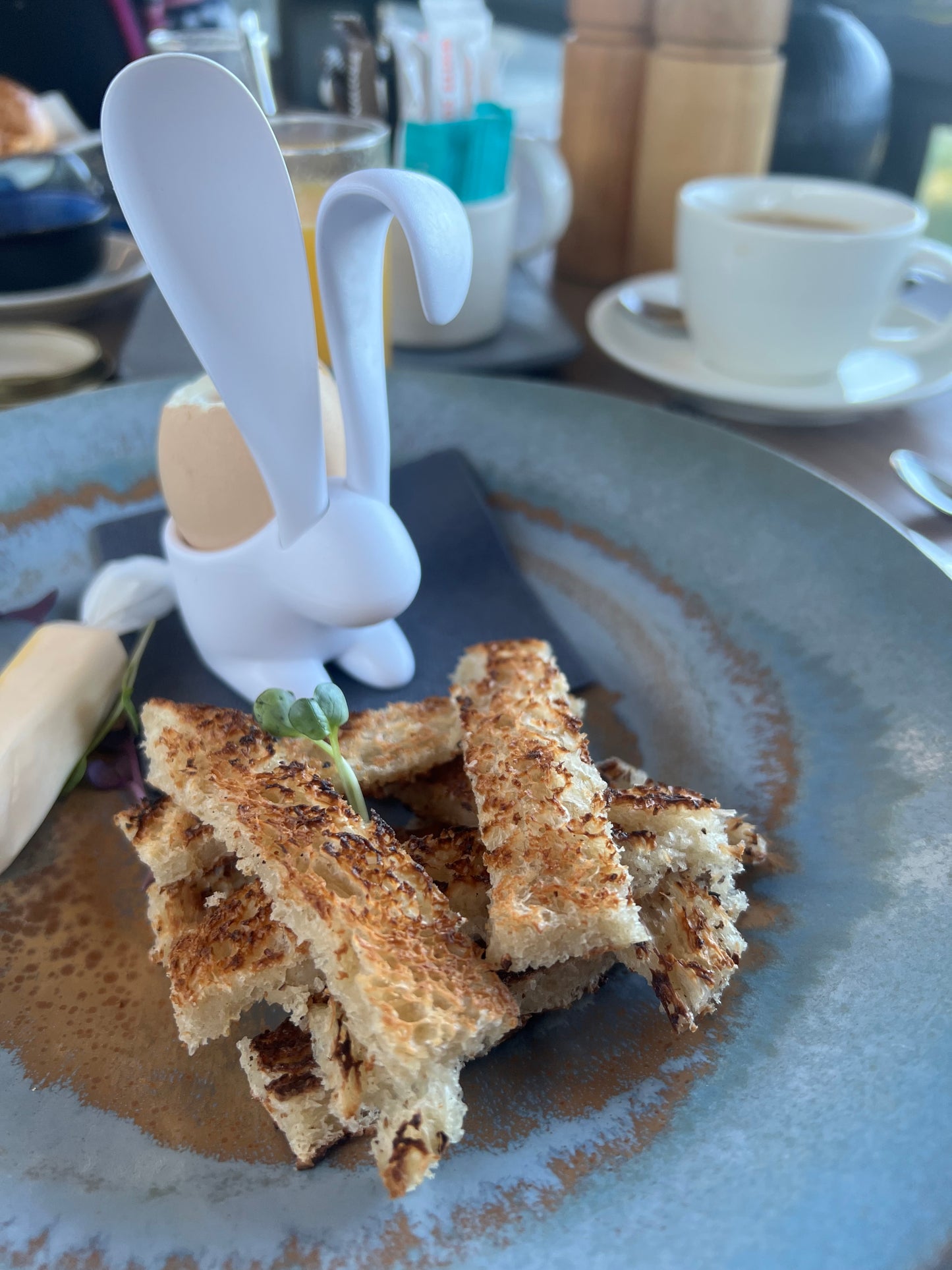 Qualy Bunny Egg Cup & Spoon - Quirk Space