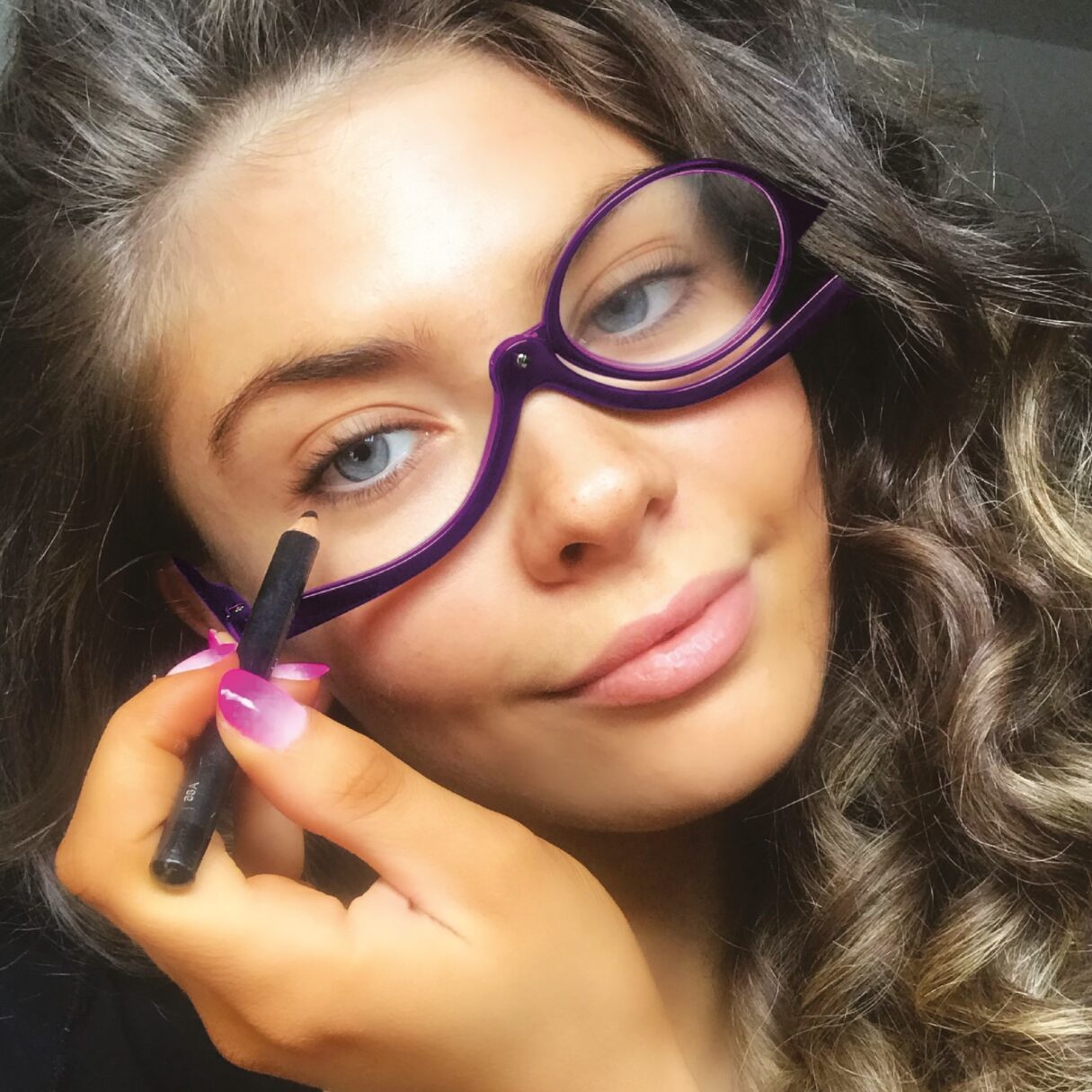 Make-up Glasses - Quirk Space