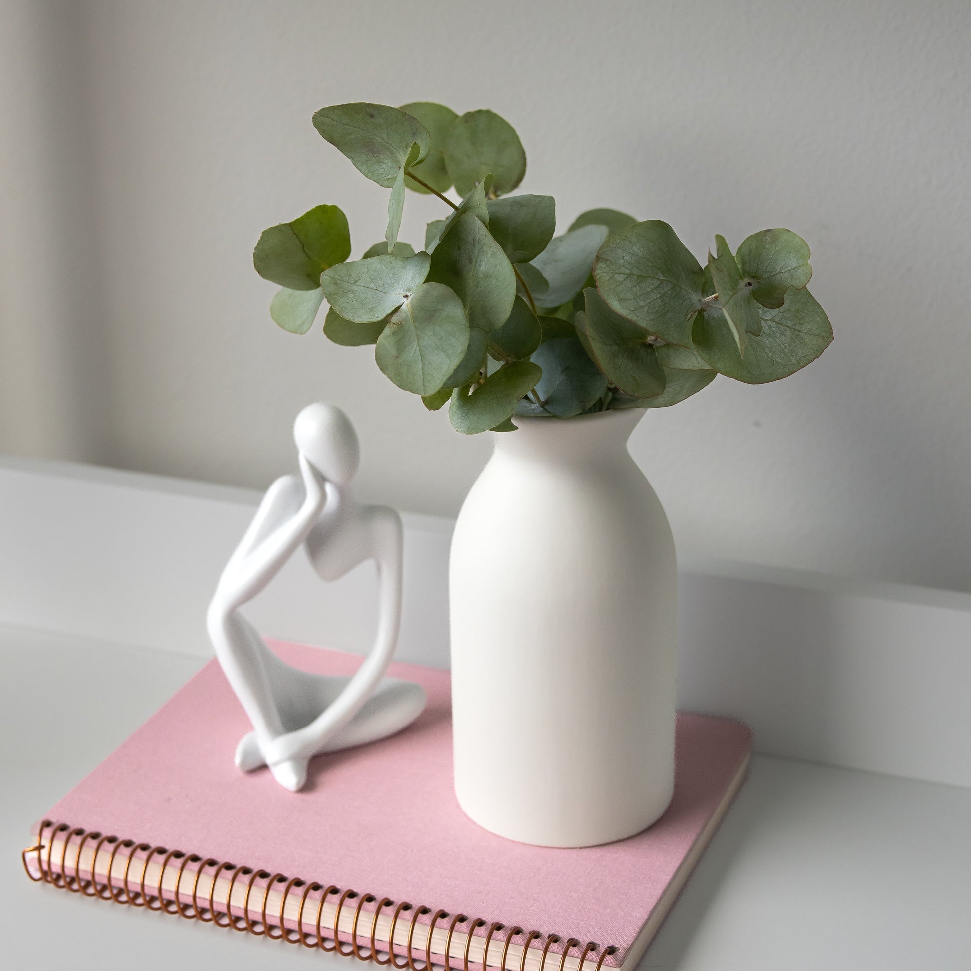 Abstract Resin Figurine Statues - Quirk Space